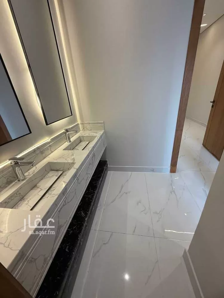 دور للبيع في شارع رشيد الدين الصوري, حي الجنادرية, مدينة الرياض, منطقة الرياض 8