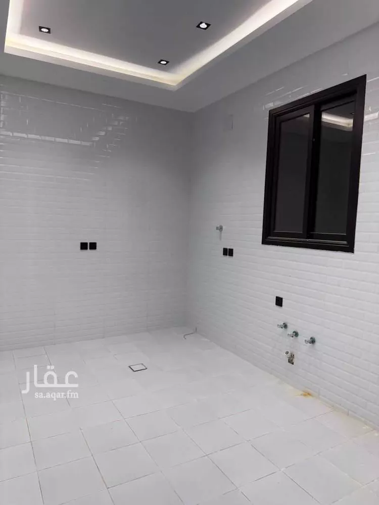 دور للبيع في شارع رشيد الدين الصوري, حي الجنادرية, مدينة الرياض, منطقة الرياض 10