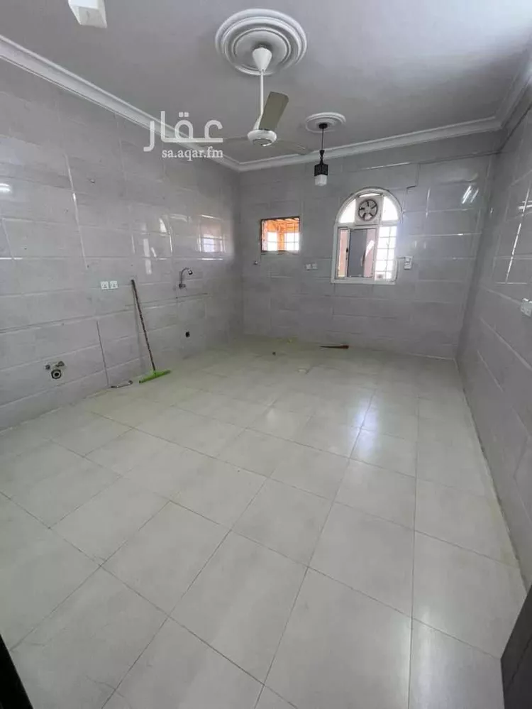 شقة للإيجار في شارع نصر الفاسي ، حي السويس ، جازان ، منطقة جازان صورة 2