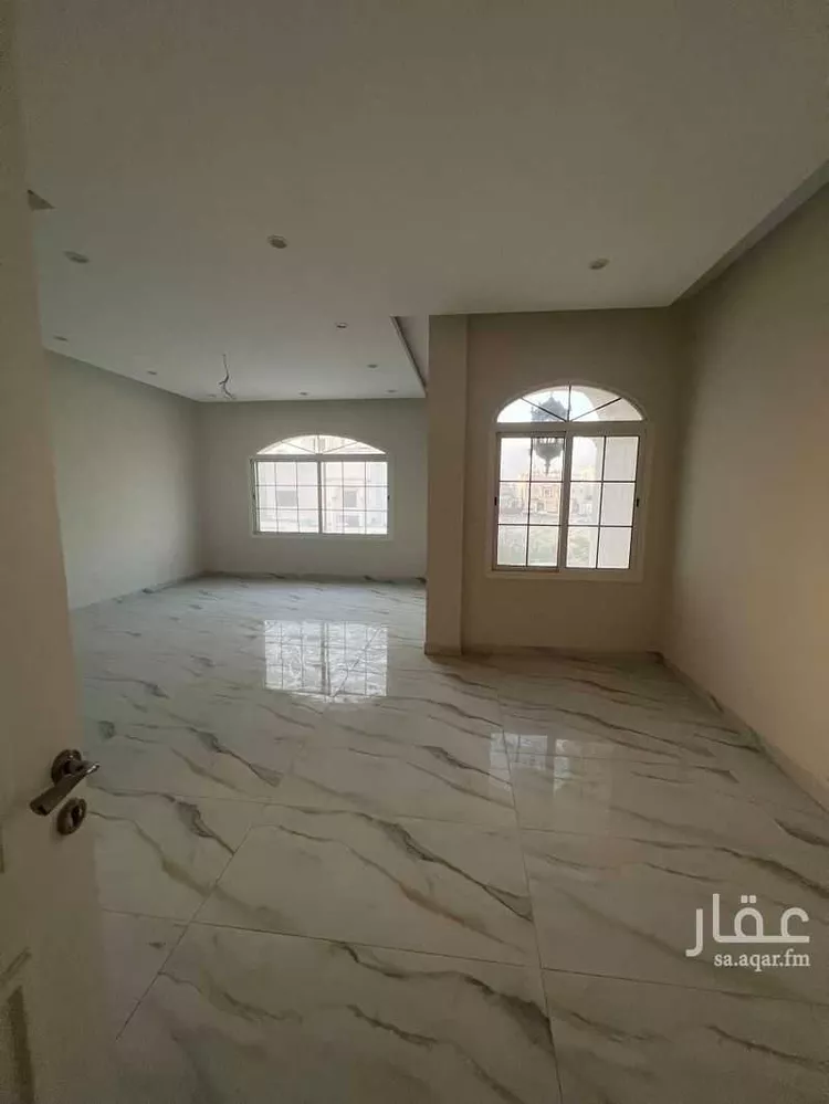 فيلا للإيجار في شارع خولة بنت الهذيل, حي الأمانة, مدينة الدمام, المنطقة الشرقية صورة 4