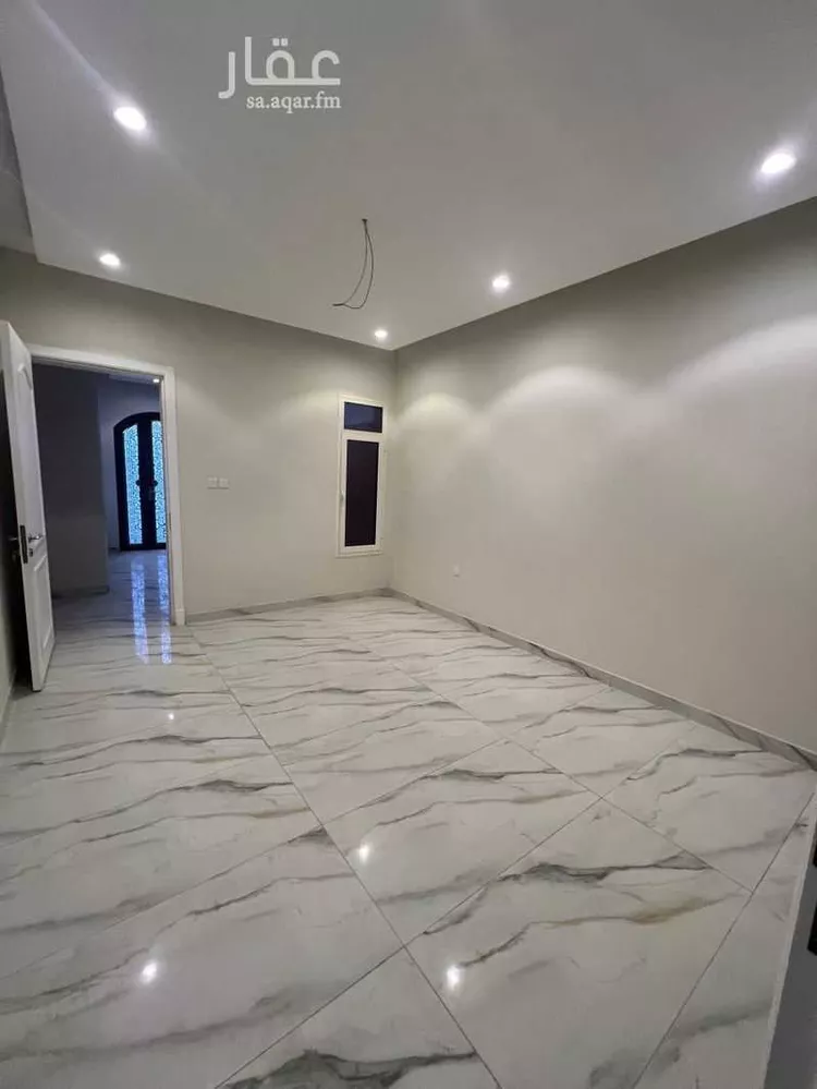 فيلا للإيجار في شارع خولة بنت الهذيل, حي الأمانة, مدينة الدمام, المنطقة الشرقية صورة 3