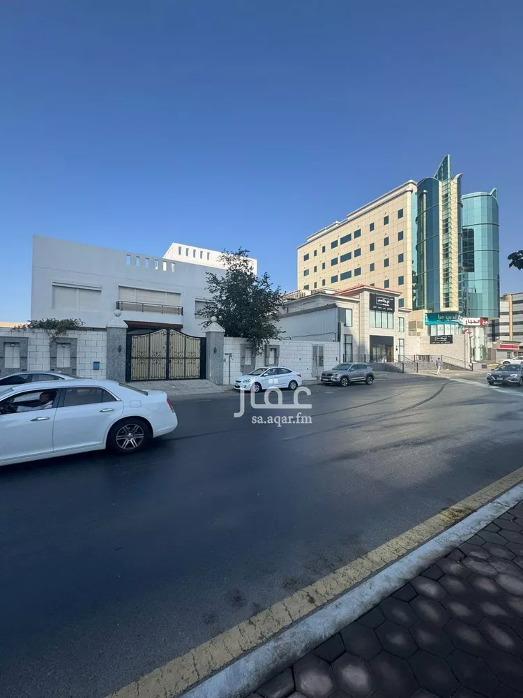 فيلا للإيجار في شارع الامير سلطان, حي الخالدية, مدينة جدة, منطقة مكة المكرمة