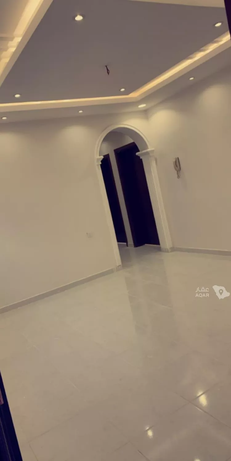 شقة للإيجار في شارع سعيد بن هاشم بن وعله, حي الدفاع, مدينة المدينة المنورة, منطقة المدينة المنورة 15