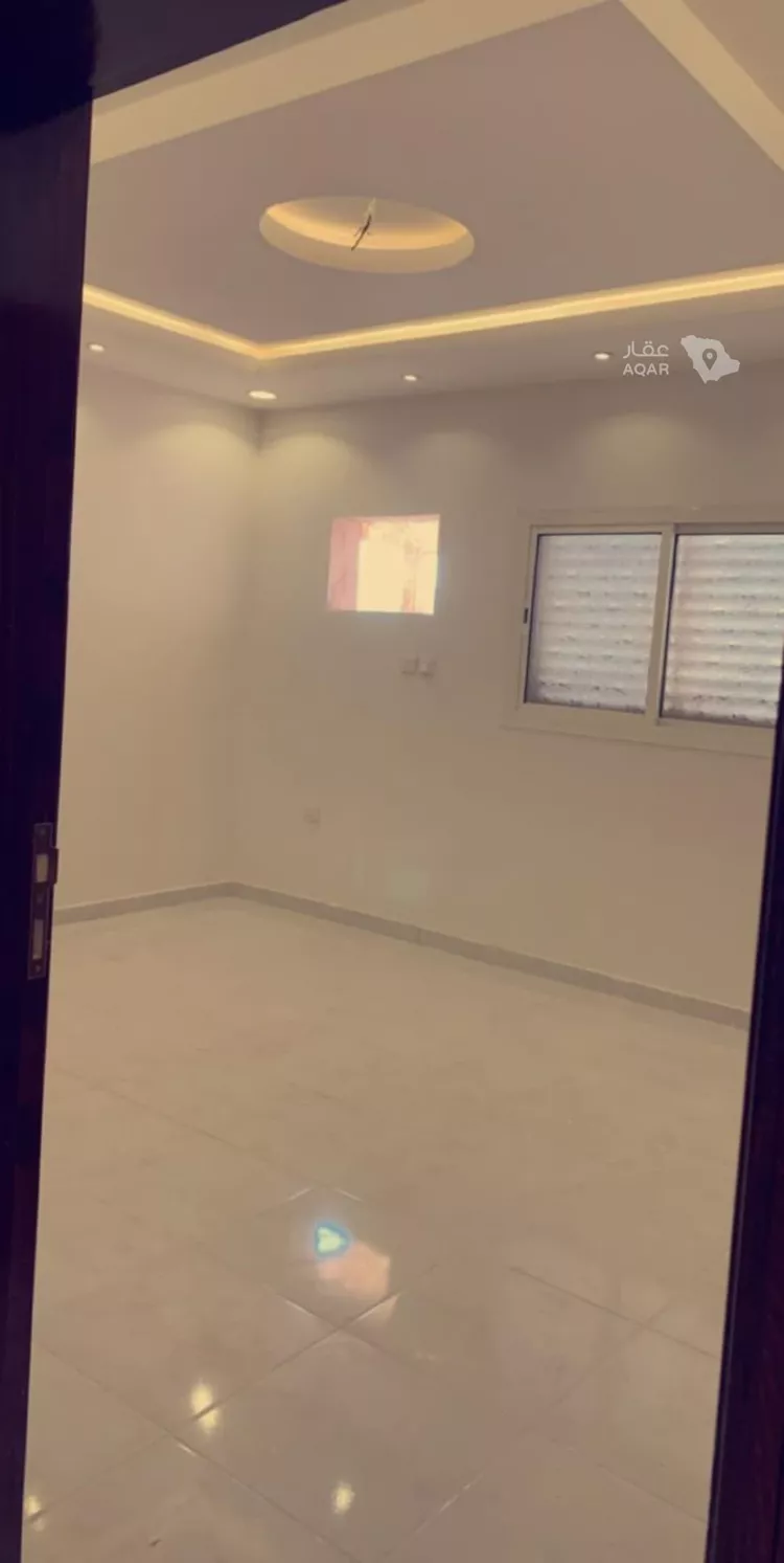 شقة للإيجار في شارع سعيد بن هاشم بن وعله, حي الدفاع, مدينة المدينة المنورة, منطقة المدينة المنورة 14
