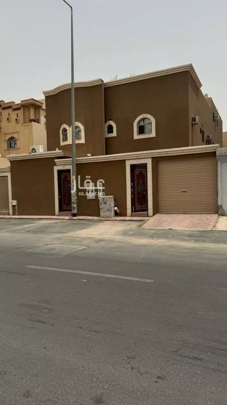 فيلا للبيع في شارع رقم 40, حي الندوة, مدينة الرياض, منطقة الرياض صورة 2