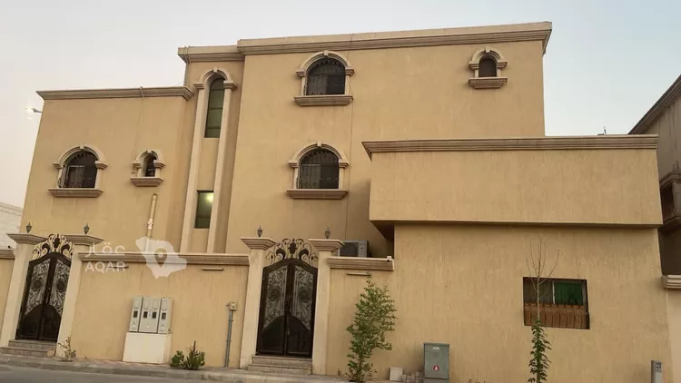 فيلا للبيع في شارع يزيد بن شيبان الازدي, حي النابية, مدينة القطيف, المنطقة الشرقية