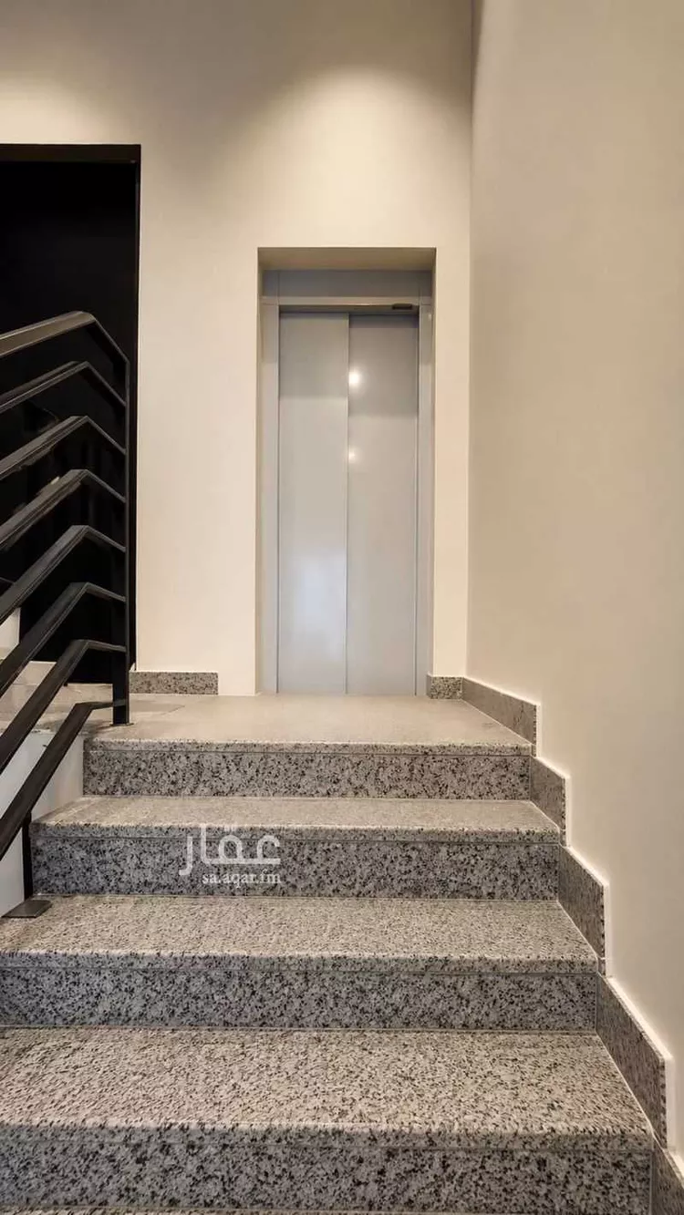 Floor for Sale in Riyadh Dahiat Namar 7