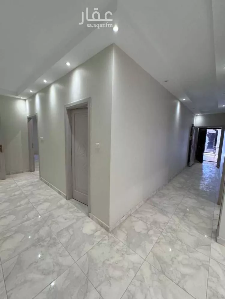 Floor for Sale in Medina Al Aridh