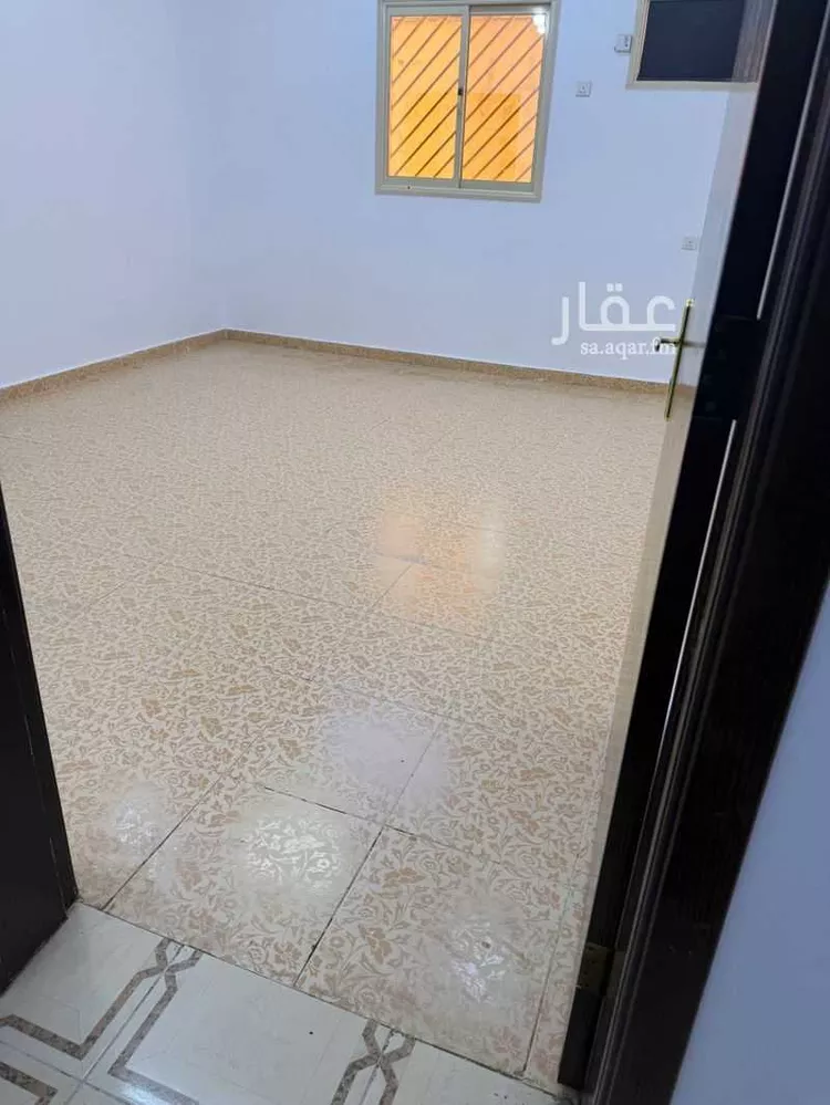 شقة للإيجار في شارع الحسين بن علي, حي الصفاء, مدينة أبها, منطقة عسير صورة 2