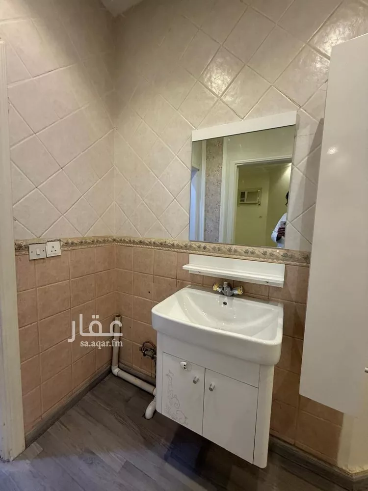 شقة للإيجار في شارع معاوية بن خديج, حي بدر, مدينة الرياض, منطقة الرياض صورة 4