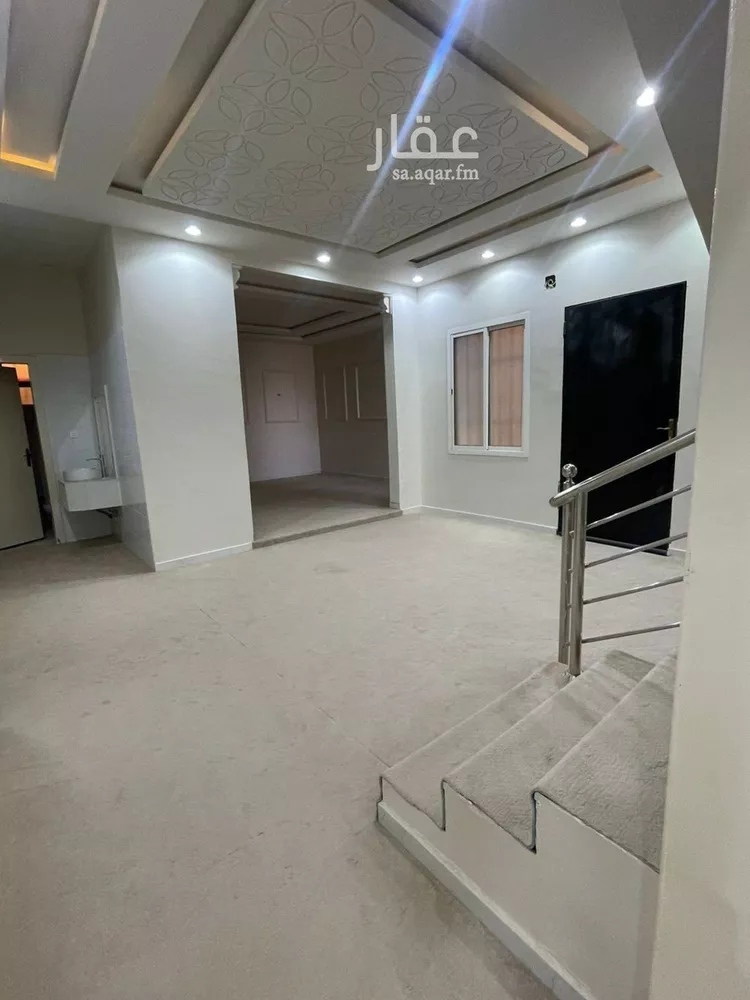 فيلا للإيجار في شارع إبراهيم آل مبارك, حي الرمال, مدينة الرياض, منطقة الرياض صورة 3