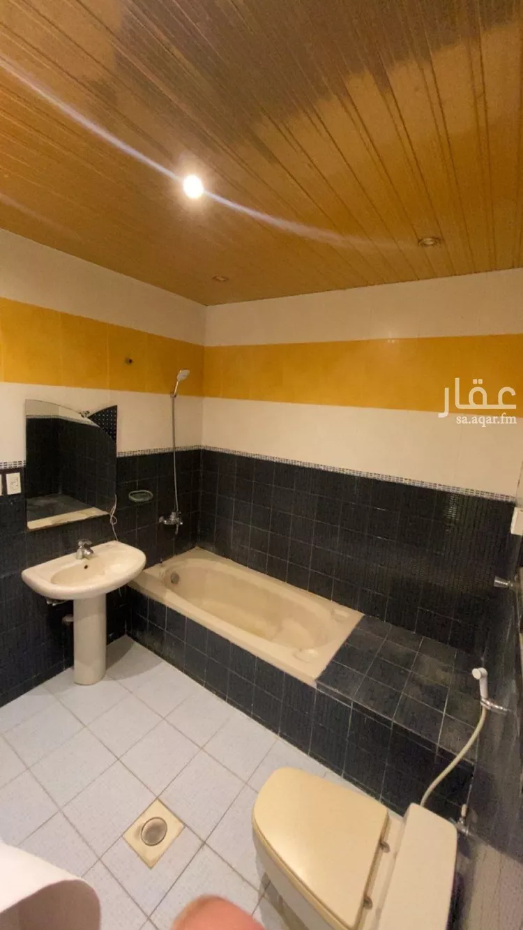 دور للإيجار في شارع اوس بن ثابت, حي الدوحة الشمالية, مدينة الظهران, المنطقة الشرقية صورة 4