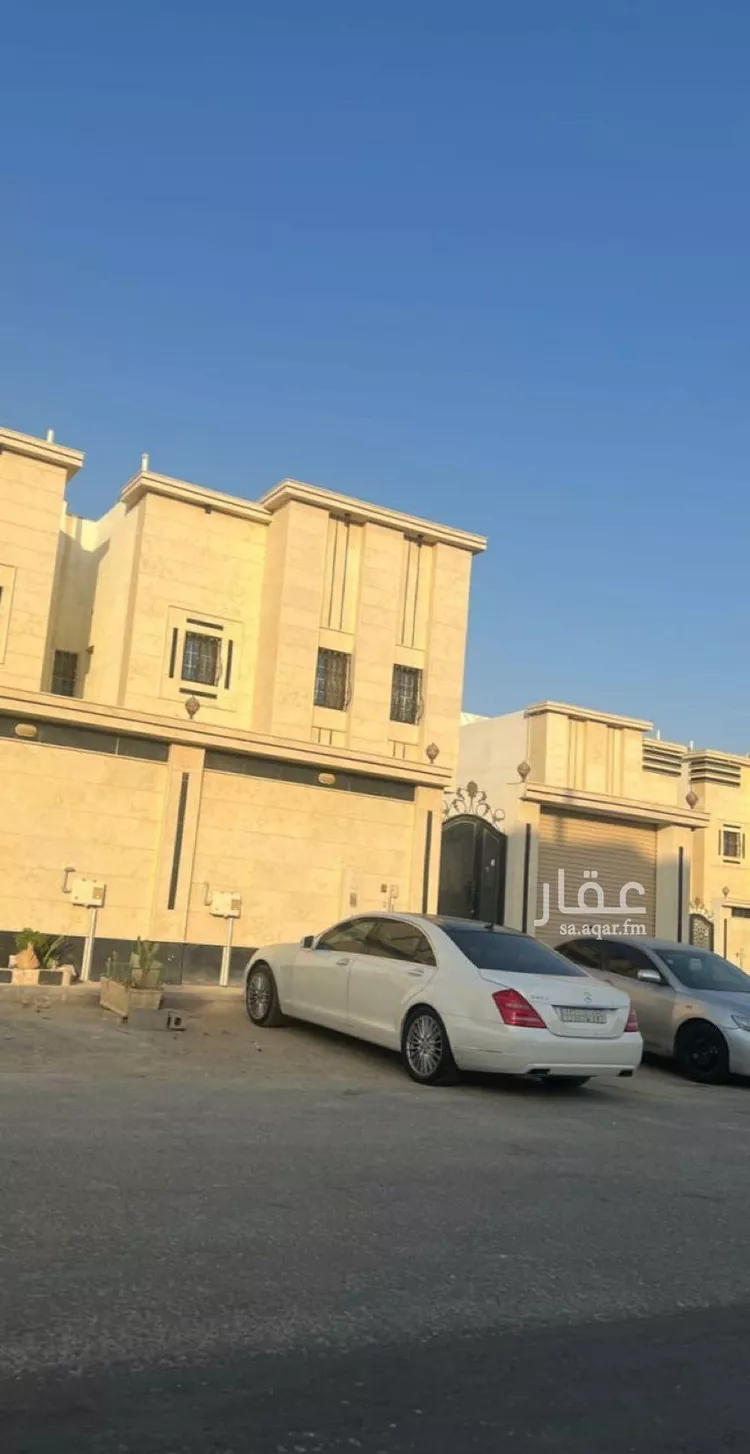 فيلا للبيع في شارع 1233 ضاحية الملك فهد, حي ضاحية الملك فهد, مدينة الدمام, المنطقة الشرقية