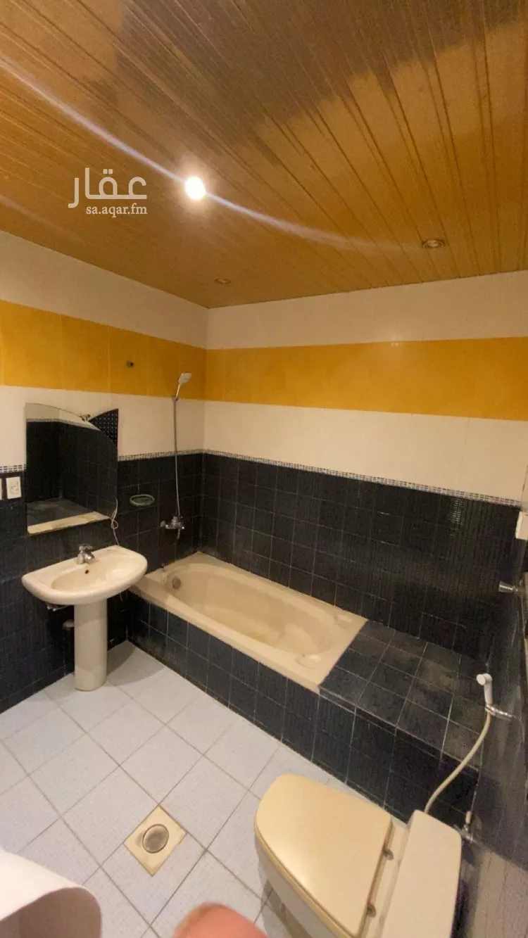 دور للإيجار في شارع اوس بن ثابت, حي الدوحة الشمالية, مدينة الظهران, المنطقة الشرقية صورة 5