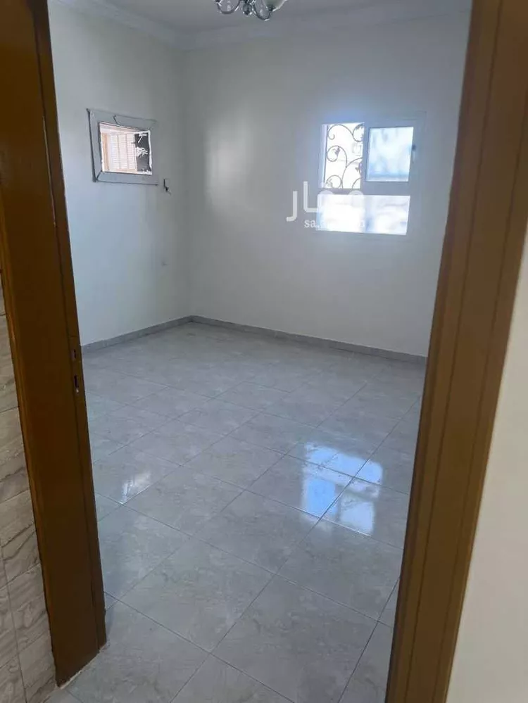 شقة للإيجار في شارع رقم 326 ، حي ظهرة لبن ، الرياض ، منطقة الرياض صورة 3