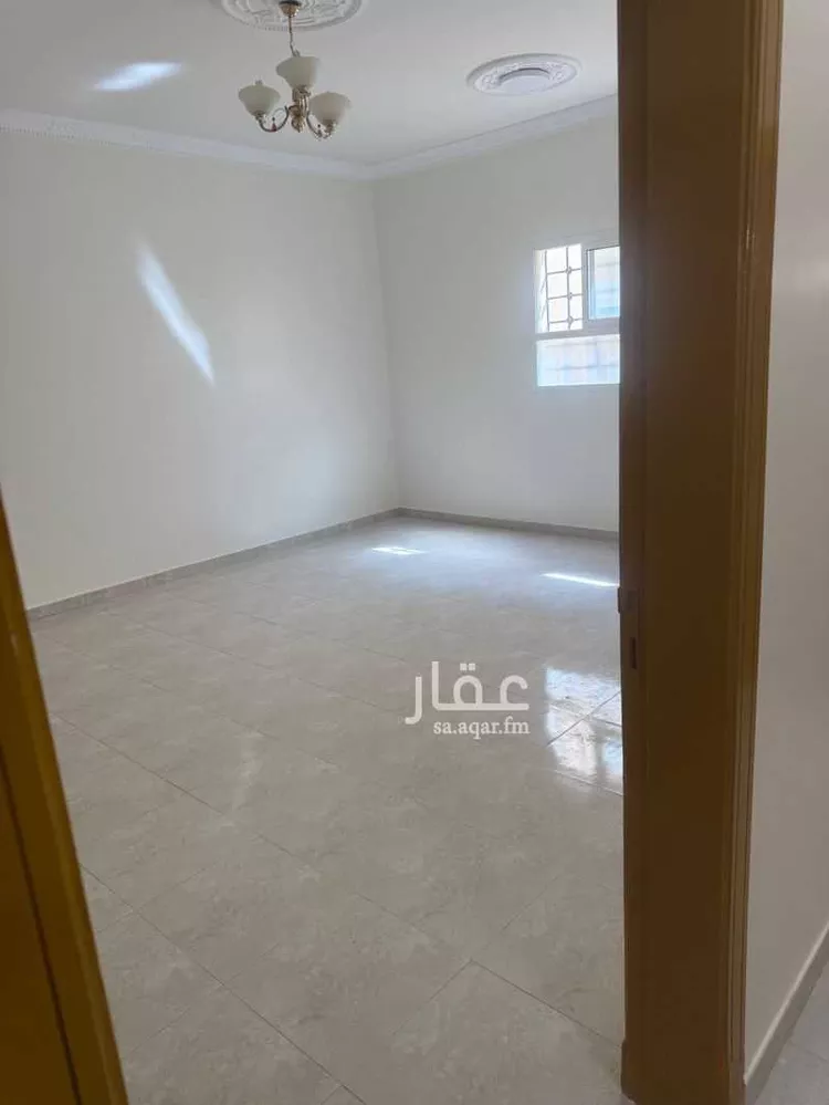 شقة للإيجار في شارع رقم 326 ، حي ظهرة لبن ، الرياض ، منطقة الرياض 1 صورة