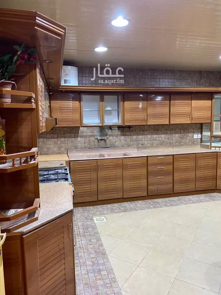 فيلا للإيجار في شارع شيبان بن محرز, حي الزهرة, مدينة الرياض, منطقة الرياض صورة 5