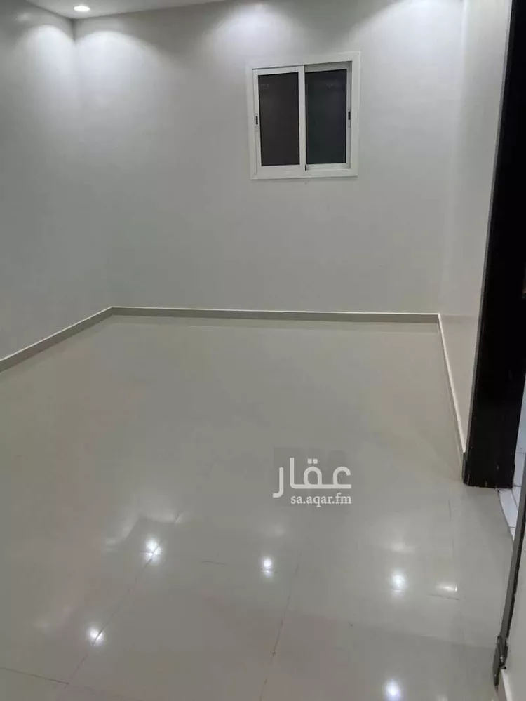 شقة للإيجار في شارع رقم 26, حي العزيزية, مدينة الرياض, منطقة الرياض صورة 2