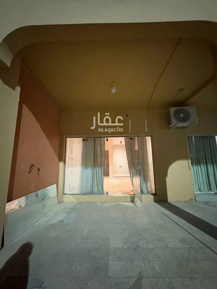 Shop for Rent in Ad Diriyah Al Faisaliah صورة 4