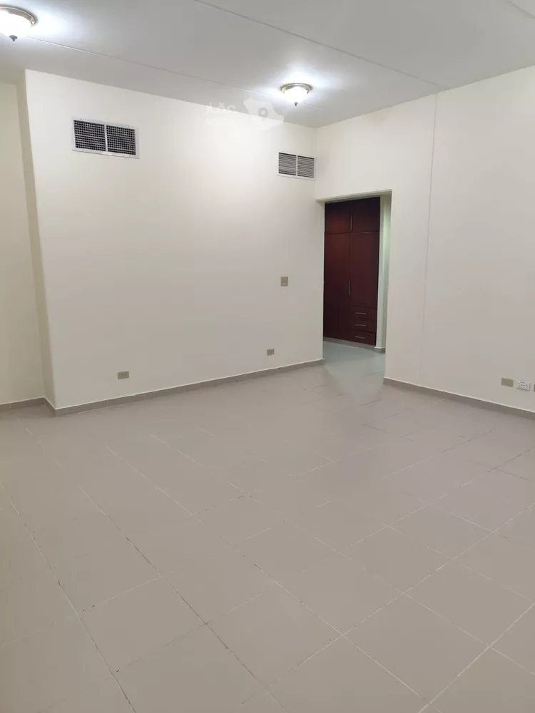 Villa for Sale in Al Jubail Darin صورة 3