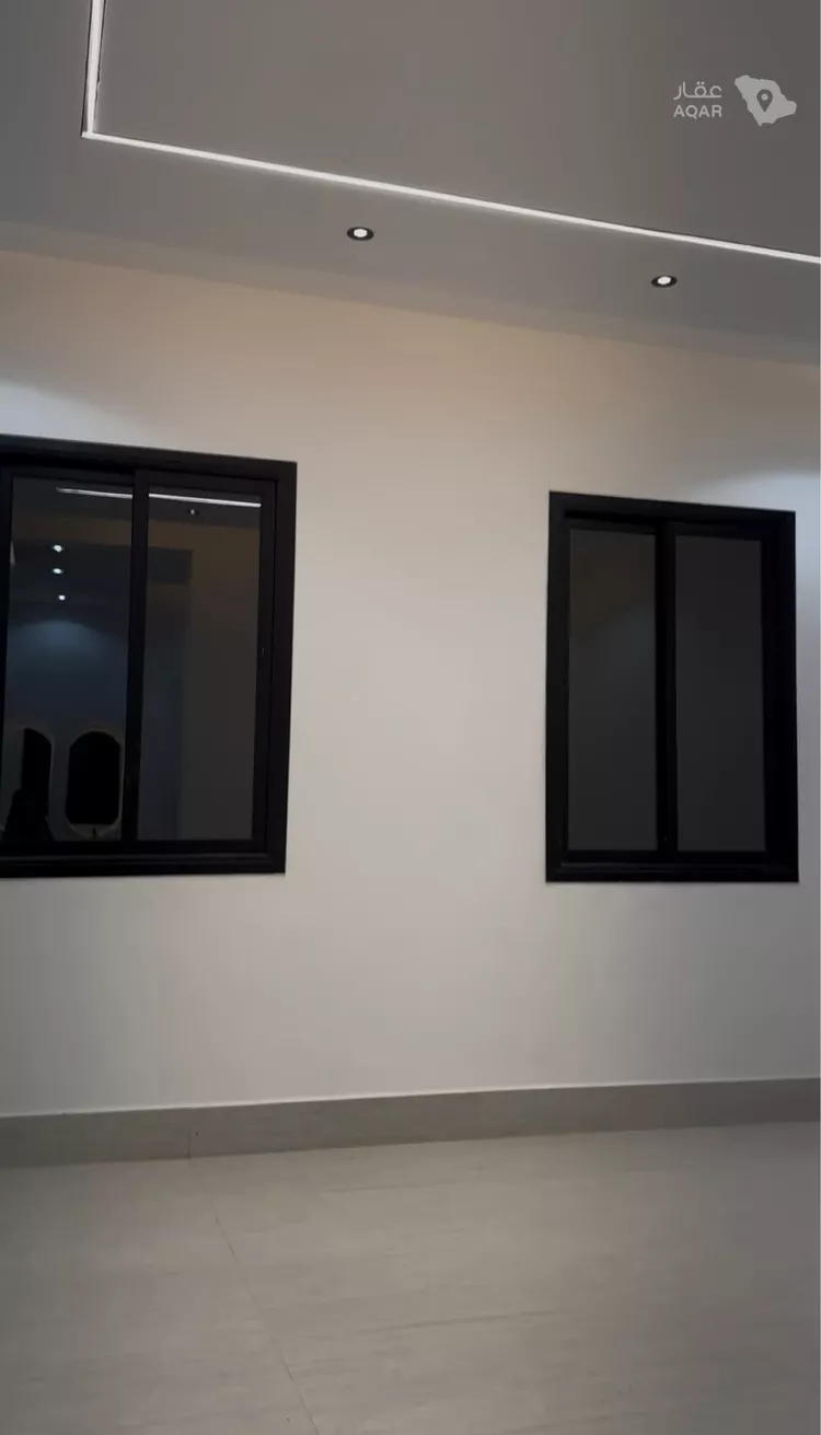 Floor for Sale in Riyadh Al Maizilah 5