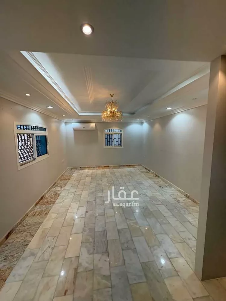 فيلا للإيجار في شارع منيفة, حي الورود, مدينة الرياض, منطقة الرياض صورة 3