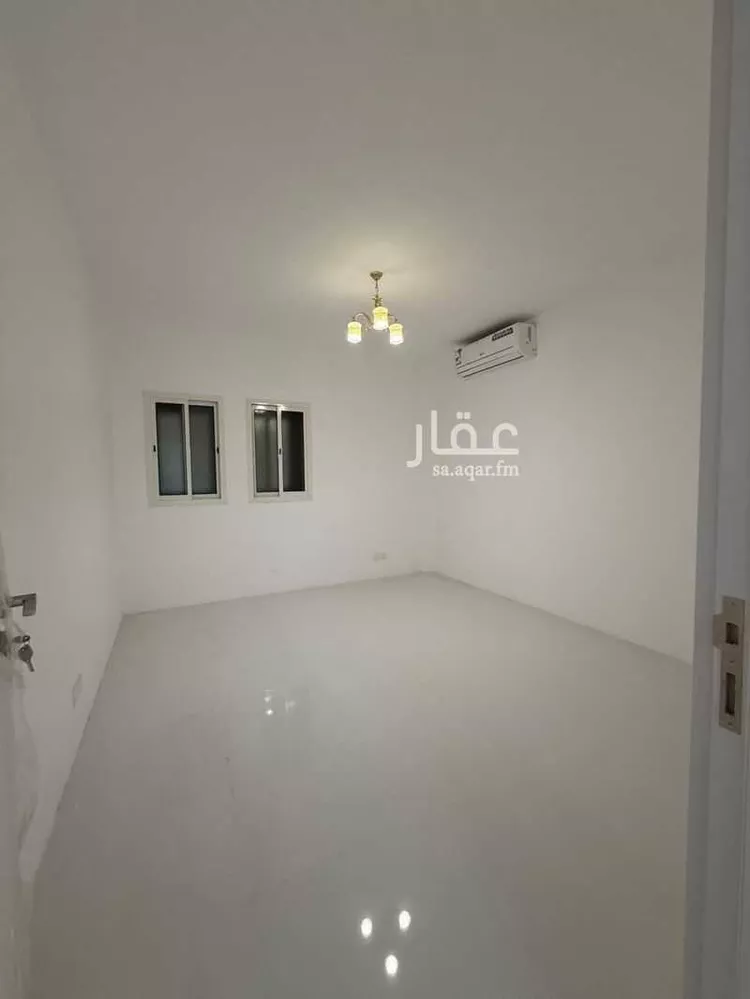 شقة للإيجار في شارع أبي عبدالله بن داود, حي الورود, مدينة الرياض, منطقة الرياض صورة 2