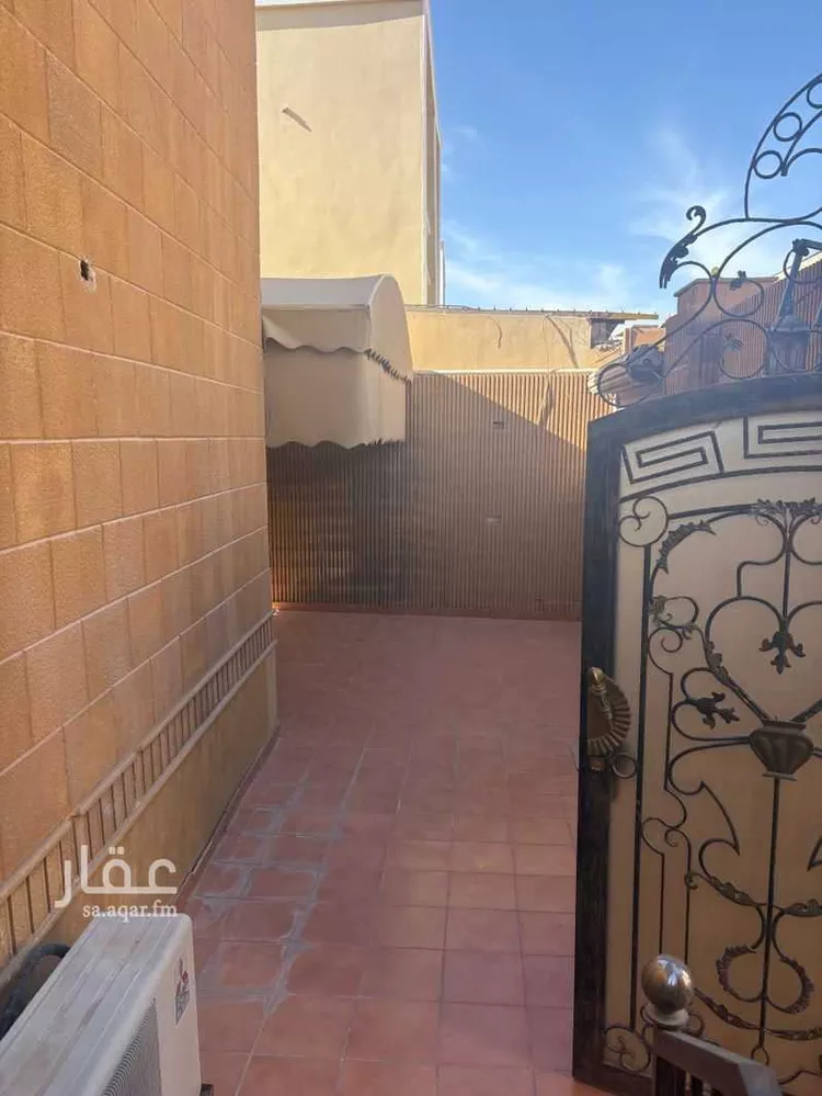 فيلا للبيع في شارع الحسو, حي الورود, مدينة الرياض, منطقة الرياض صورة 3