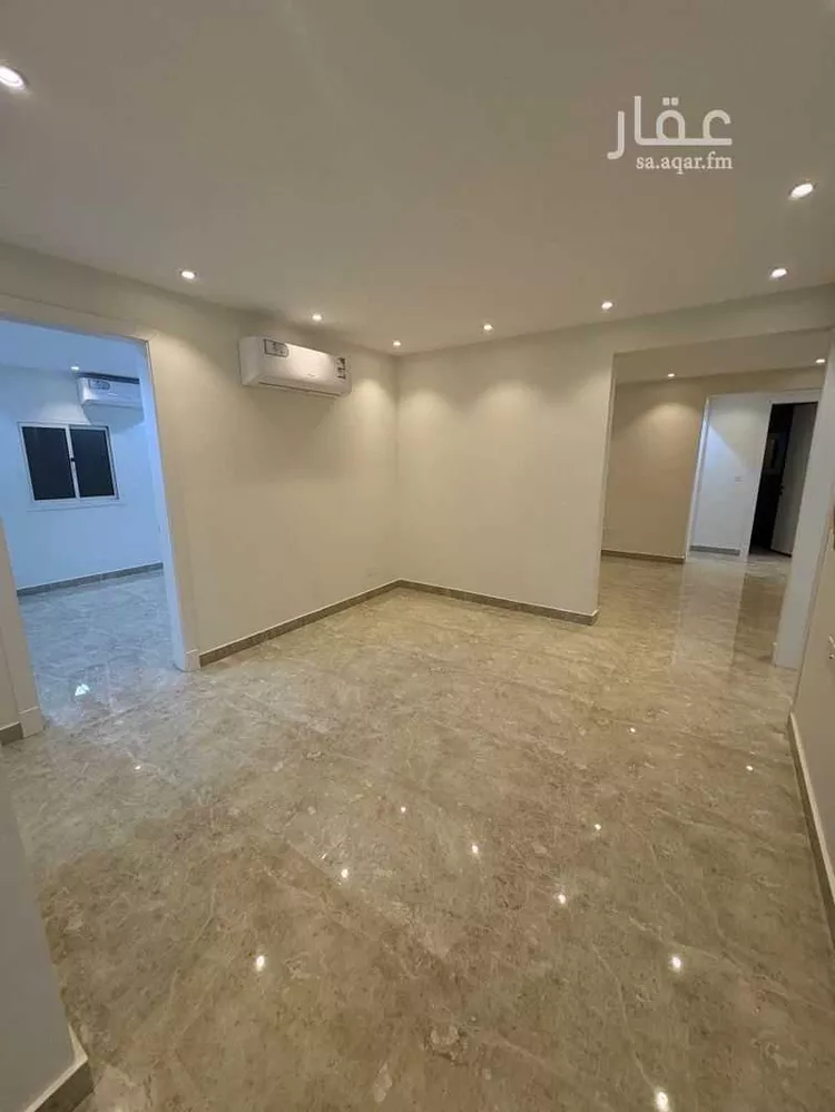 فيلا للبيع في شارع الجفة, حي الملك فهد, مدينة الرياض, منطقة الرياض صورة 2