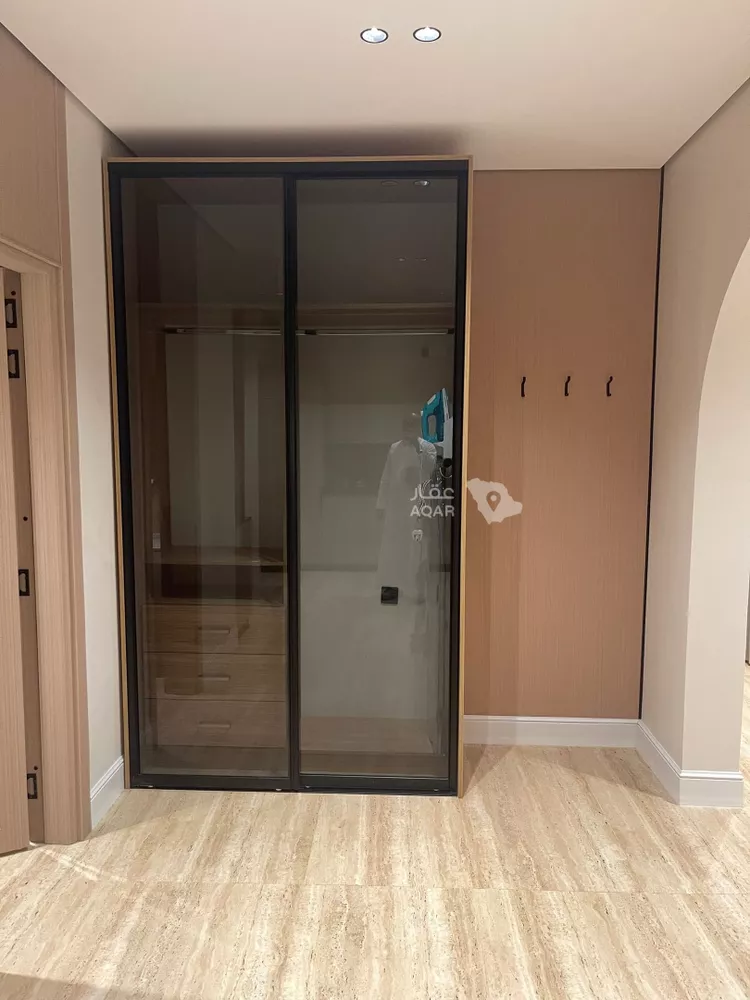 شقة للإيجار في شارع عمير بن سعد, حي مغرزات, مدينة الرياض, منطقة الرياض صورة 2