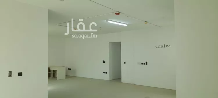 مكتب تجاري للإيجار في شارع التخصصي الفرعي, حي المحمدية, مدينة الرياض, منطقة الرياض صورة 4