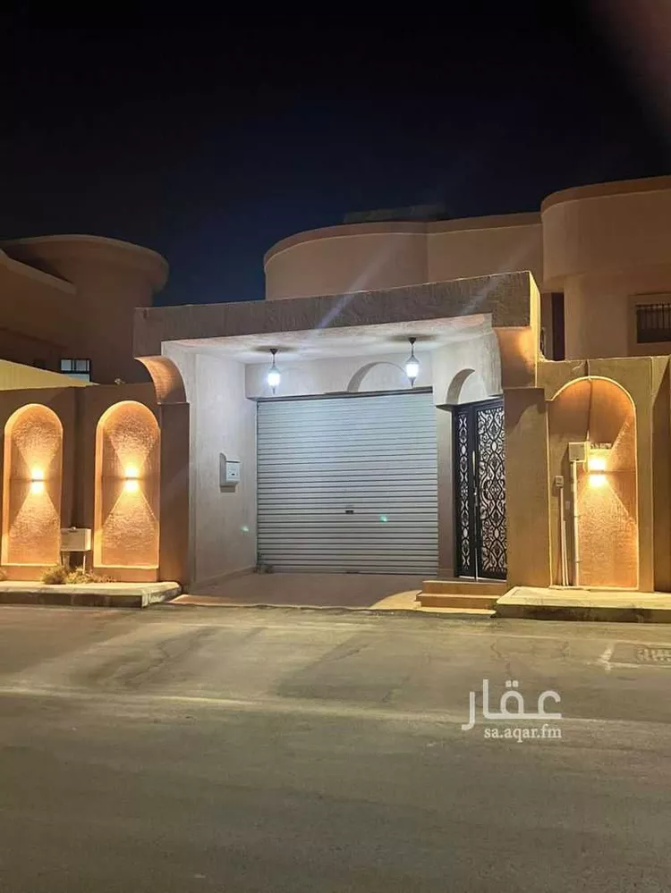 فيلا للبيع في شارع الاحمر السعدي, حي الروضة, مدينة بريده, منطقة القصيم صورة 2
