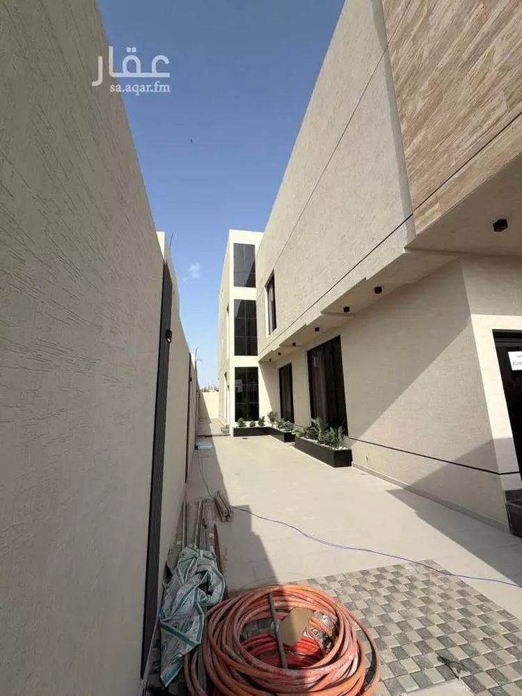فيلا للبيع في شارع 114, حي الشعلة, مدينة الدمام, المنطقة الشرقية صورة 2