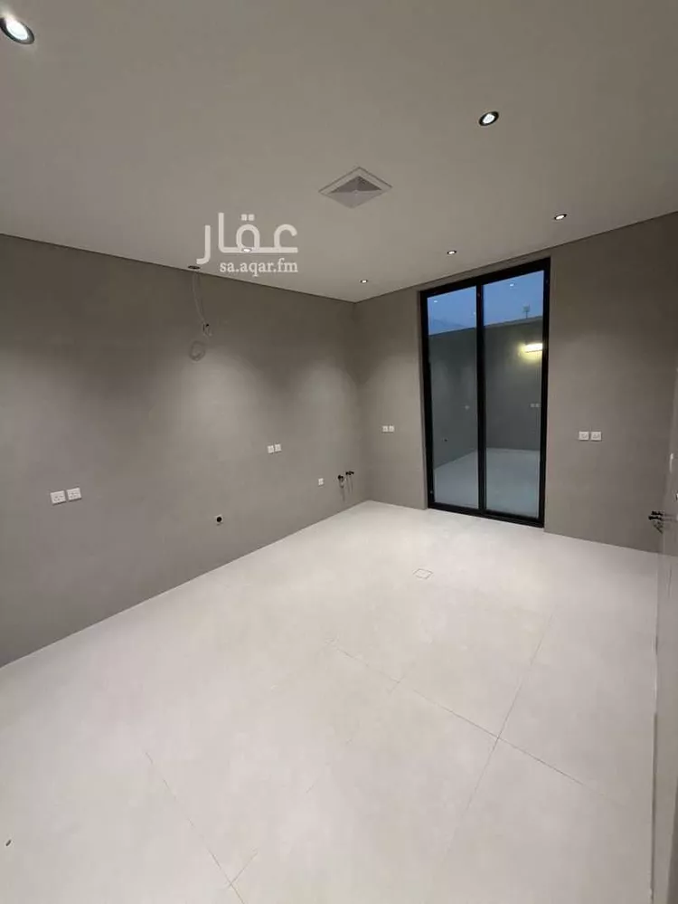 فيلا للبيع في شارع محمد الحازمي, حي ضاحية الملك فهد, مدينة الدمام, المنطقة الشرقية 7