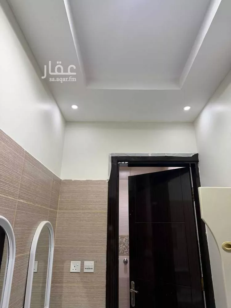 شقة للإيجار في شارع الفاخرة ، حي عكاظ ، الرياض ، منطقة الرياض صورة 5