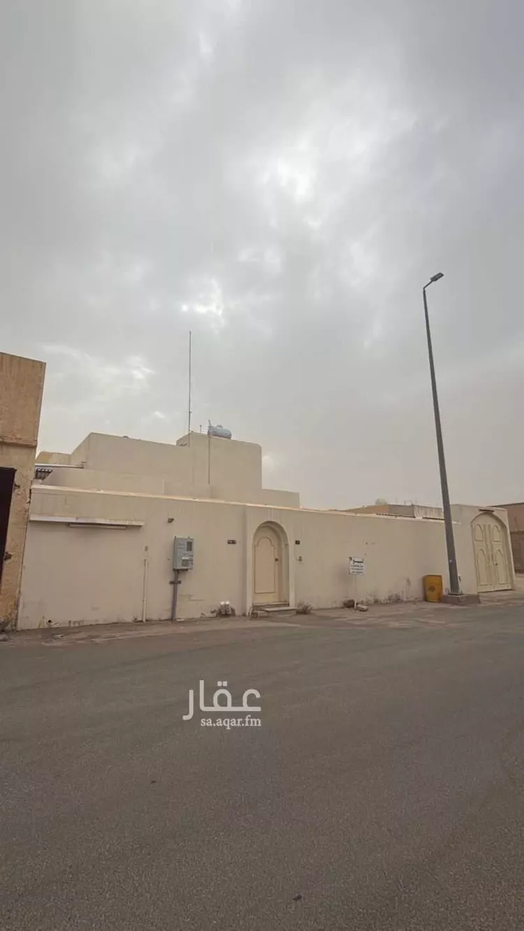 بيت للبيع في طريق الملك عبد العزيز ، حي الحرمين ، الدوادمي ، الدوادمي
