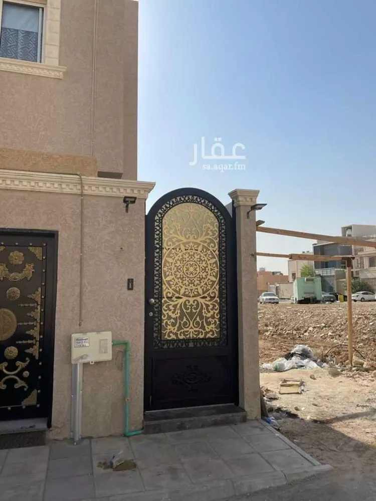 دور للبيع في شارع محمد بن زرقون, حي العارض, مدينة الرياض, منطقة الرياض