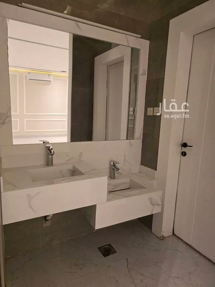 فيلا للإيجار في شارع عبدالكريم سلمان, حي العارض, مدينة الرياض, منطقة الرياض صورة 3