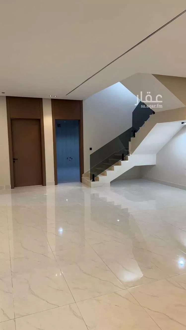 فيلا للبيع في شارع ابيض البارقي, حي ضاحية الملك فهد, مدينة الدمام, المنطقة الشرقية صورة 4