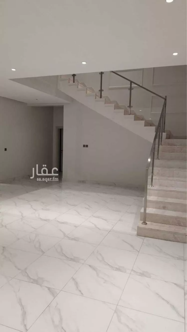 فيلا للإيجار في شارع على عبدالله الحصين, حي الفلاح, مدينة بريدة, منطقة القصيم صورة 2