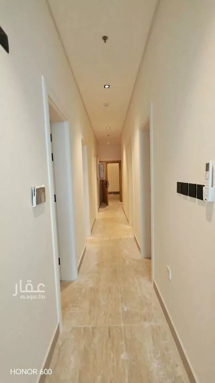 شقة للإيجار في شارع سفيان بن النضر, حي الحمراء, مدينة الخبر, المنطقة الشرقية 7