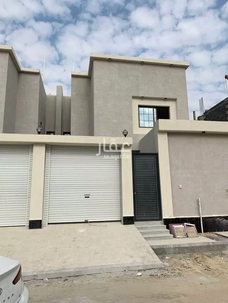 فيلا للبيع في حي ، شارع منيفه ، ضاحية الملك فهد ، الدمام ، الدمام