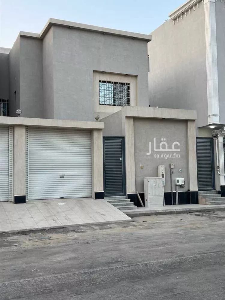 فيلا للبيع في حي ، شارع منيفه ، ضاحية الملك فهد ، الدمام ، الدمام