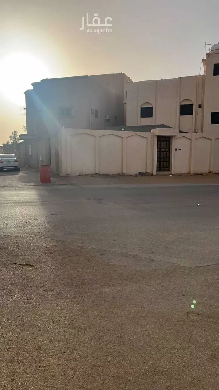 فيلا للبيع في شارع الشقة 153, حي الشقة, مدينة بريدة, منطقة القصيم صورة 2