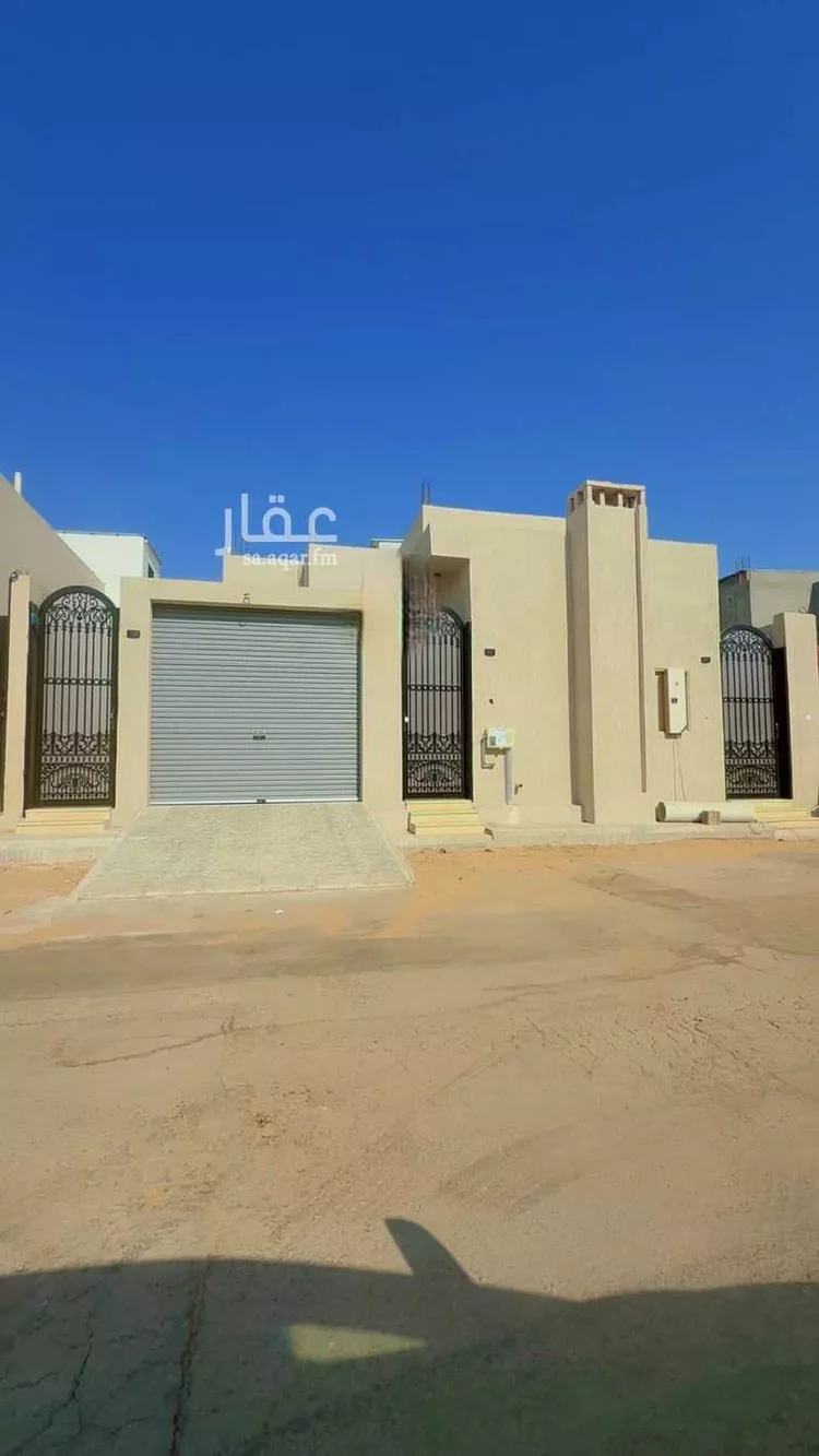 دور للبيع في شارع العام , حي الشقة, مدينة بريده, منطقة القصيم صورة 5