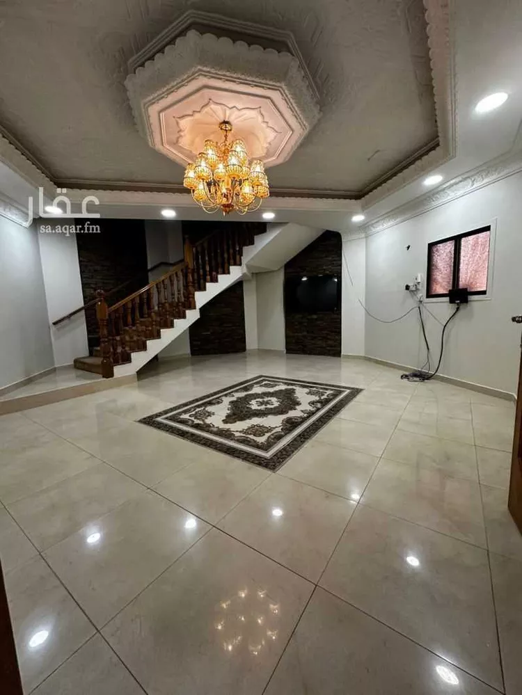 فيلا للبيع في شارع الافلاج, حي الدانة الشمالية, مدينة الظهران, المنطقة الشرقية صورة 3