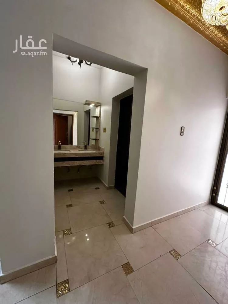 فيلا للبيع في شارع الافلاج, حي الدانة الشمالية, مدينة الظهران, المنطقة الشرقية صورة 3