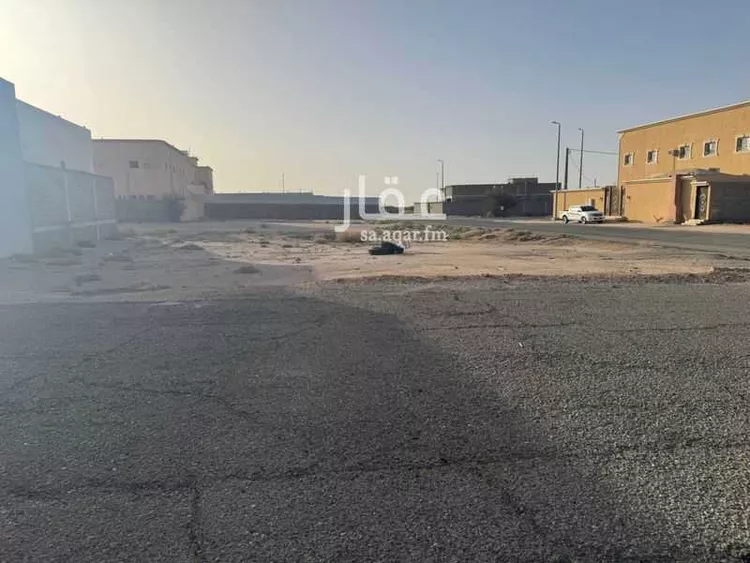 Land for Sale in Al Quwaiiyah Al Darieb صورة 2