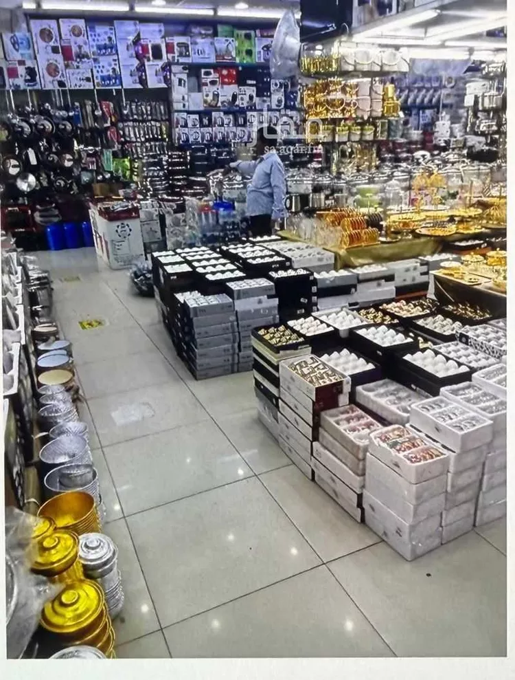 محل للبيع في طريق خديجة بنت خويلد ، حي طويق ، الرياض ، منطقة الرياض صورة 2