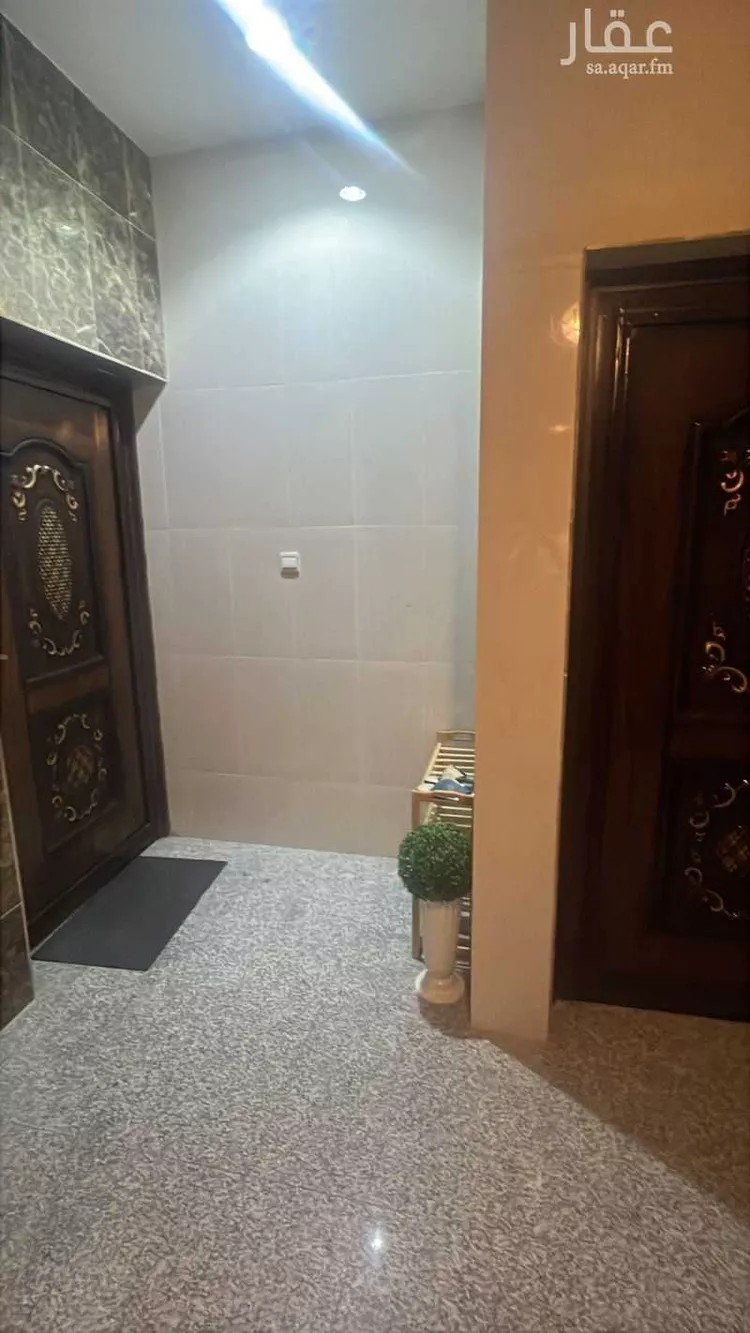دور للإيجار في شارع عز الدين الفاروثي, حي تارة, مدينة خميس مشيط, منطقة عسير صورة 2